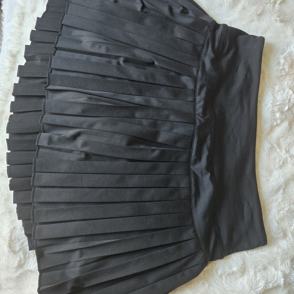 Chic Black Pleated Skater Skirt